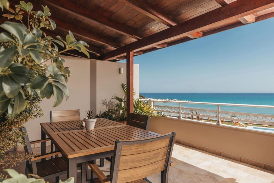 View (from property/room), Balcony/Terrace, Sea view