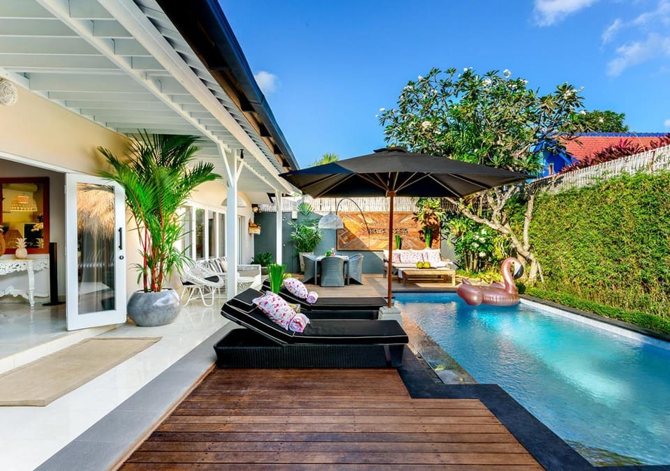 Patio, Swimming pool