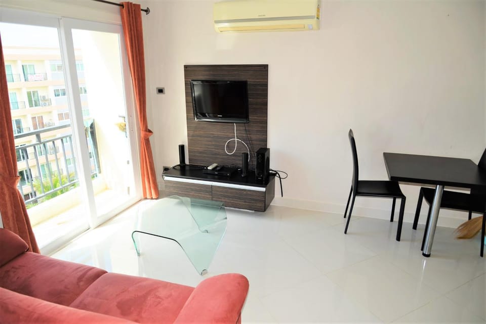 TV and multimedia, Seating area