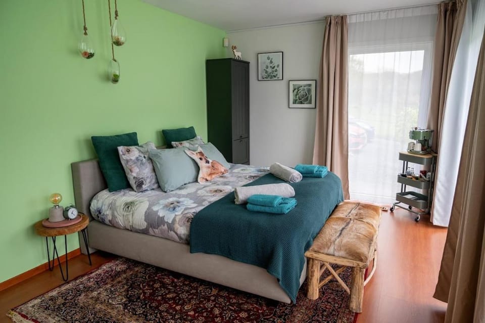 Le Val des Cerfs - Het Hertendal Bed and Breakfast in Wallonia, Belgium