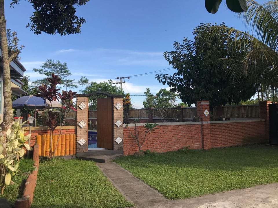 Garden view, Inner courtyard view