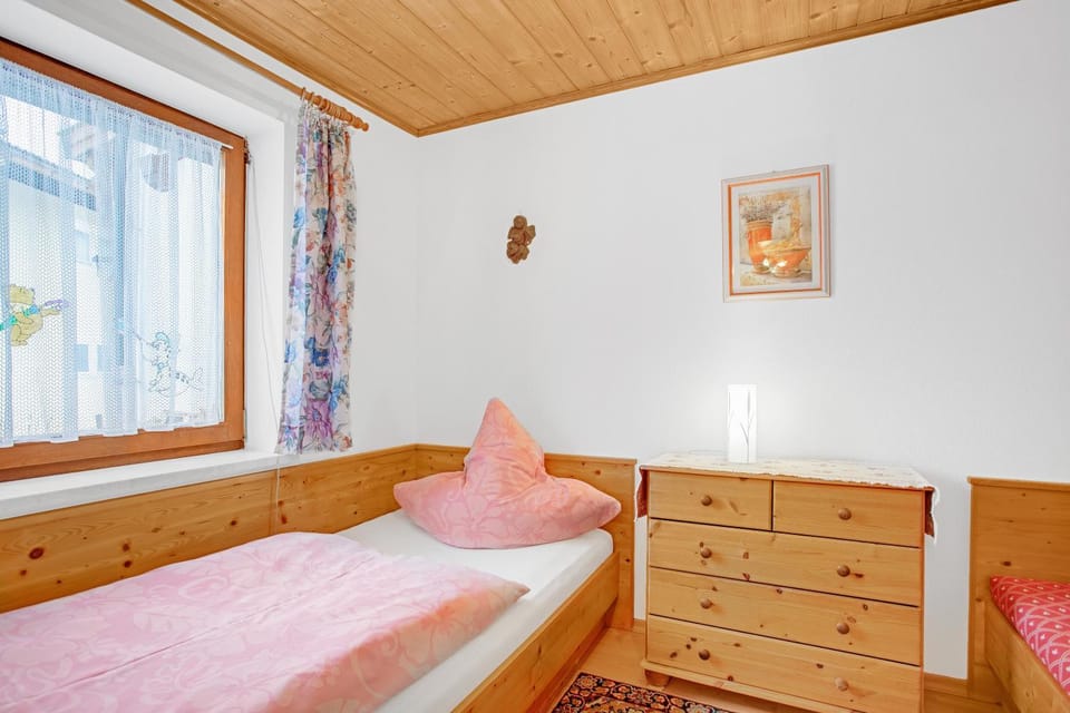 Property building, Living room, Bedroom