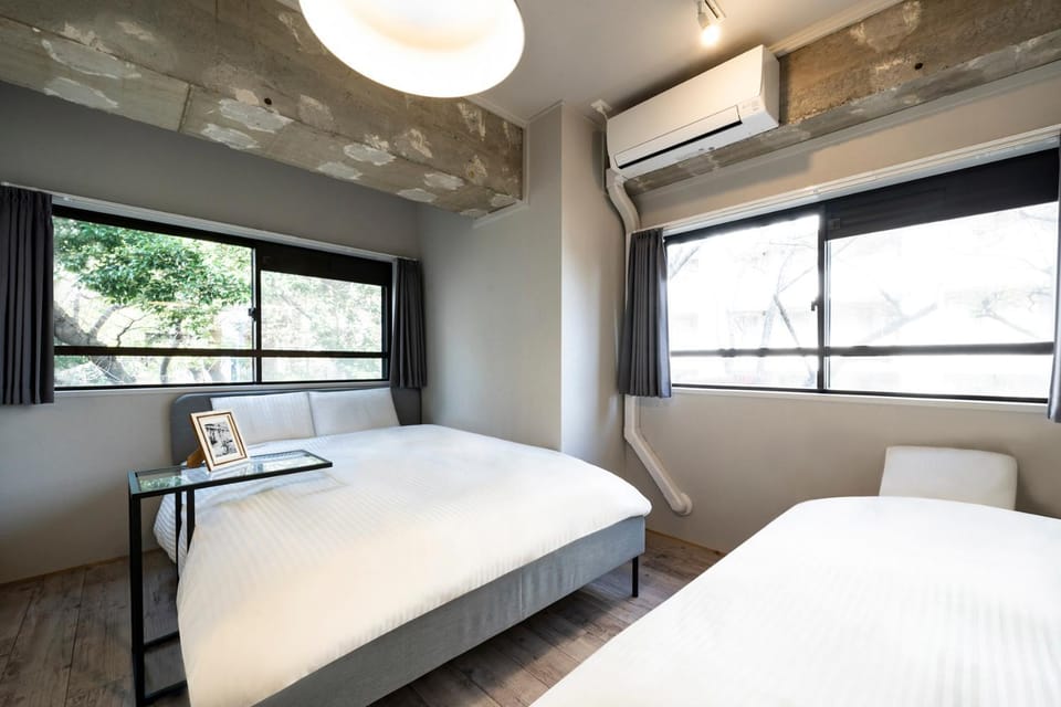 Bedroom, air conditioner