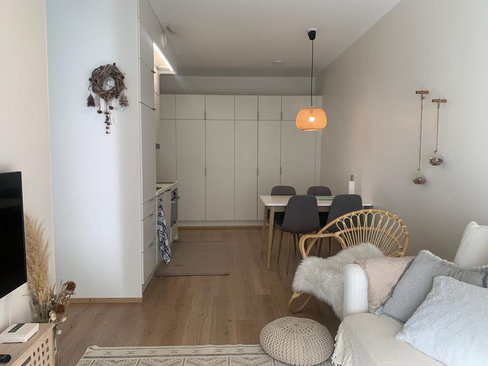 Living room, Dining area