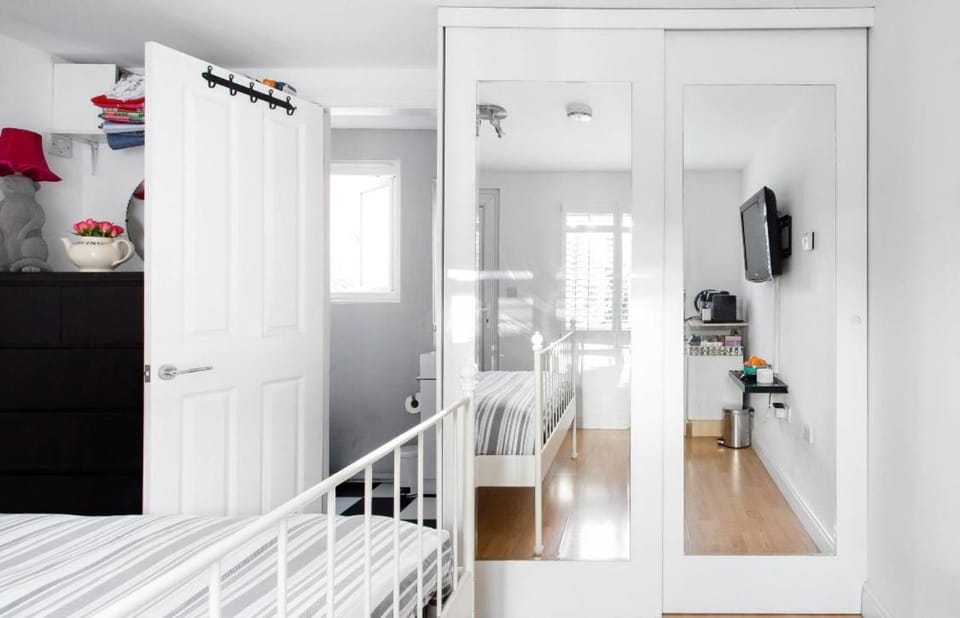 Studio, Private, independant Entrance, Central, Battersea Park Apartment in London