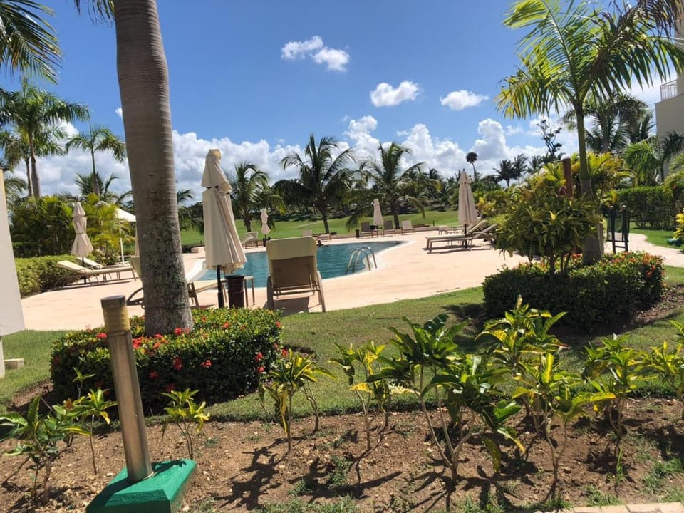 Pool view, Swimming pool, Swimming pool