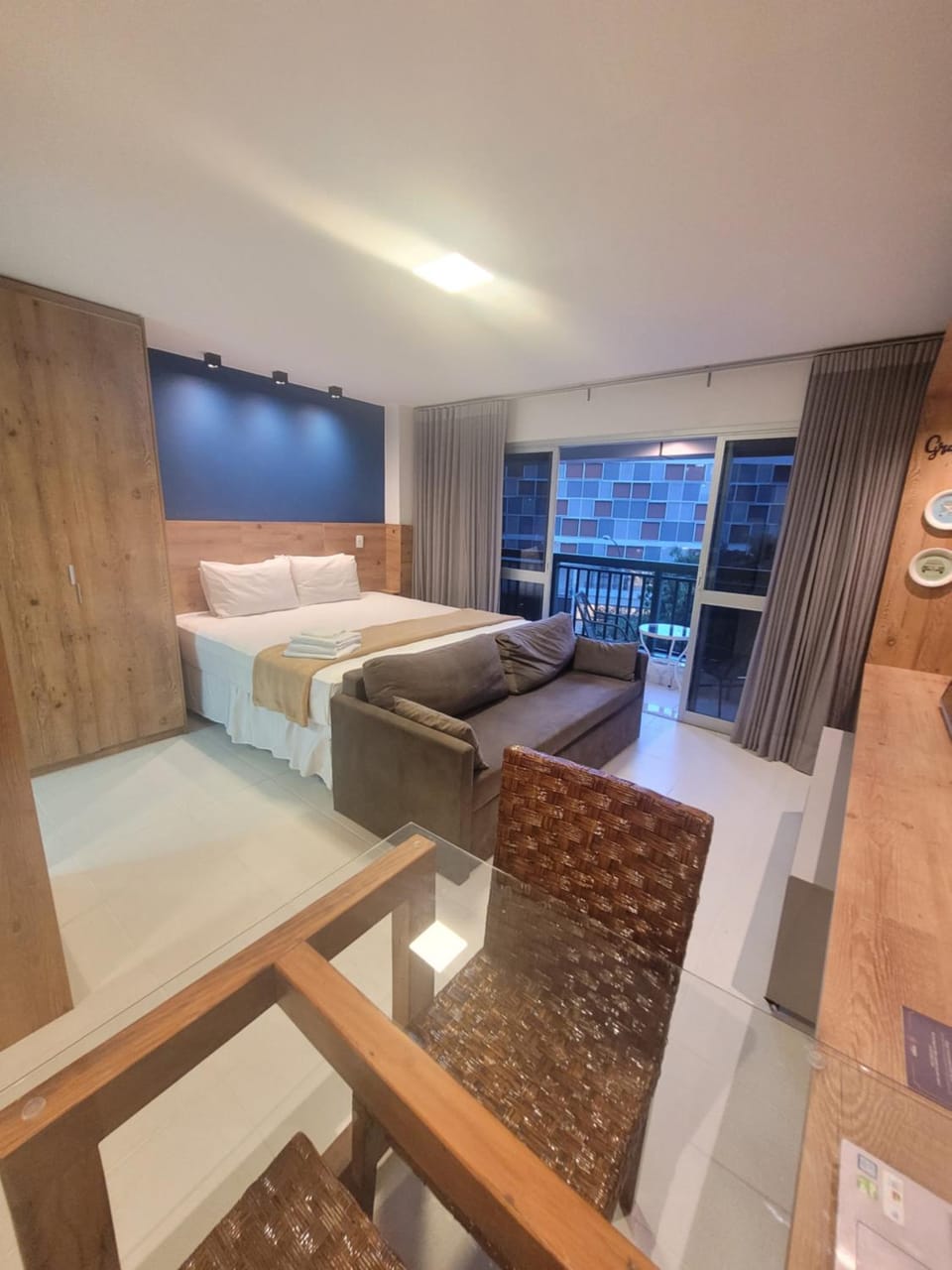 Bed, TV and multimedia, Living room, Photo of the whole room, Bedroom