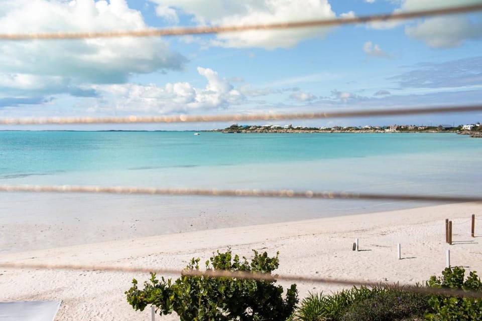 SulMare at Sapodilla Bay Luxury villas Villa in Turks and Caicos Islands
