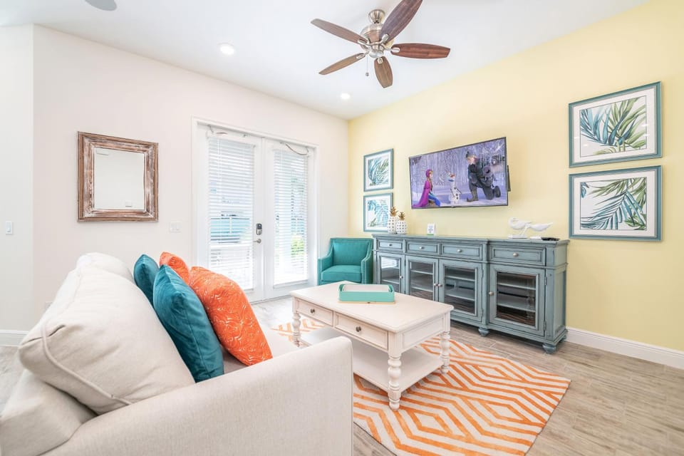 Coral Reef Cottage! Near Disney With Margaritaville Resort & Island H2O Access - 8052Ls House in Bay Lake