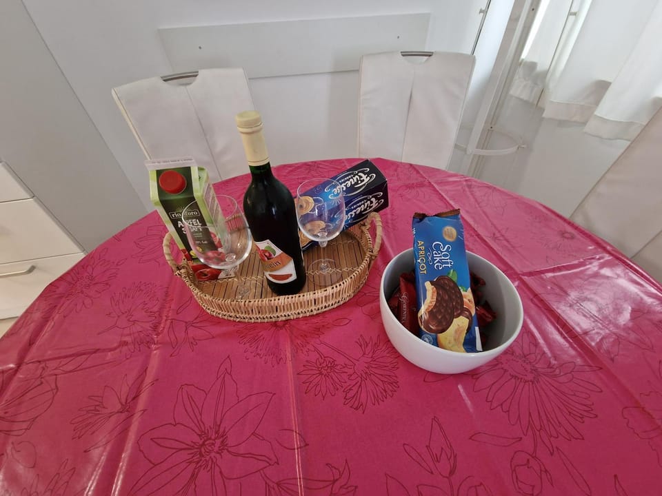 Food and drinks