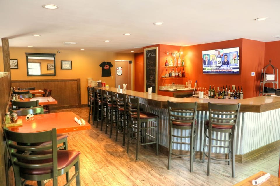 Restaurant/places to eat, Lounge or bar, Food and drinks, Drinks