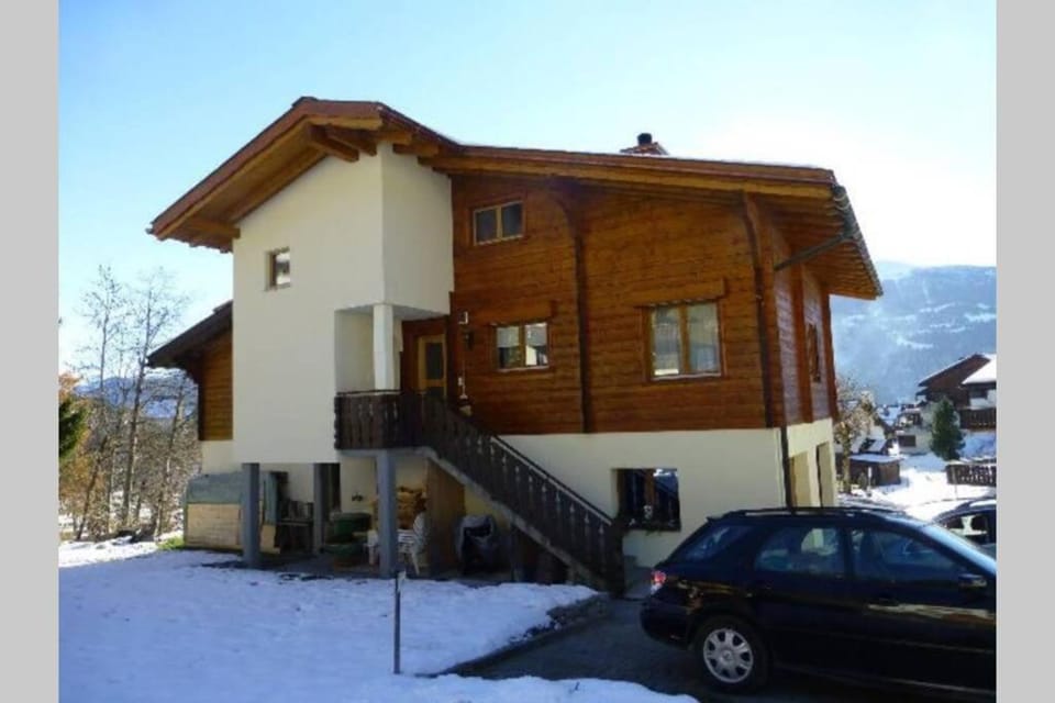 Casa Ual / Capaul Apartment in Canton of Grisons