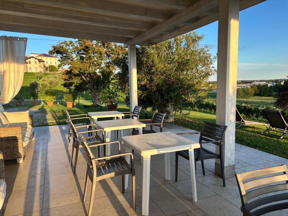 Patio, Day, Garden, View (from property/room), Balcony/Terrace, Living room, Seating area, Garden view, Internal: Not applicable to any particular room