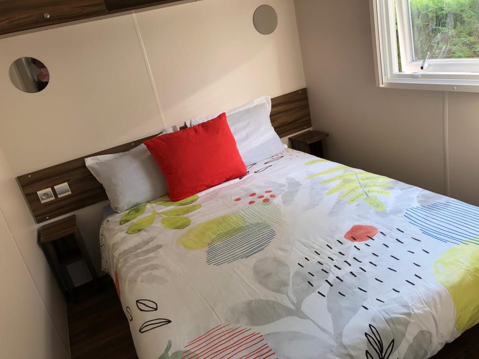 MOBIL HOME - 6 Pers - LES CHARMETTES **** Campground/ 
RV Resort in Les Mathes