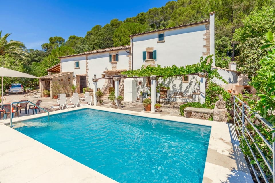Property building, Patio, Facade/entrance, Off site, Pool view, Swimming pool, sunbed