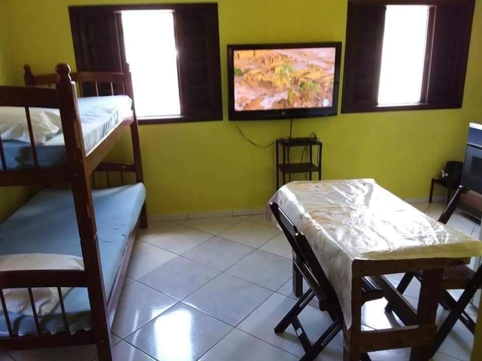 Casa dos Rocha em Ubatuba - Kitnet Amarela Apartment in Ubatuba