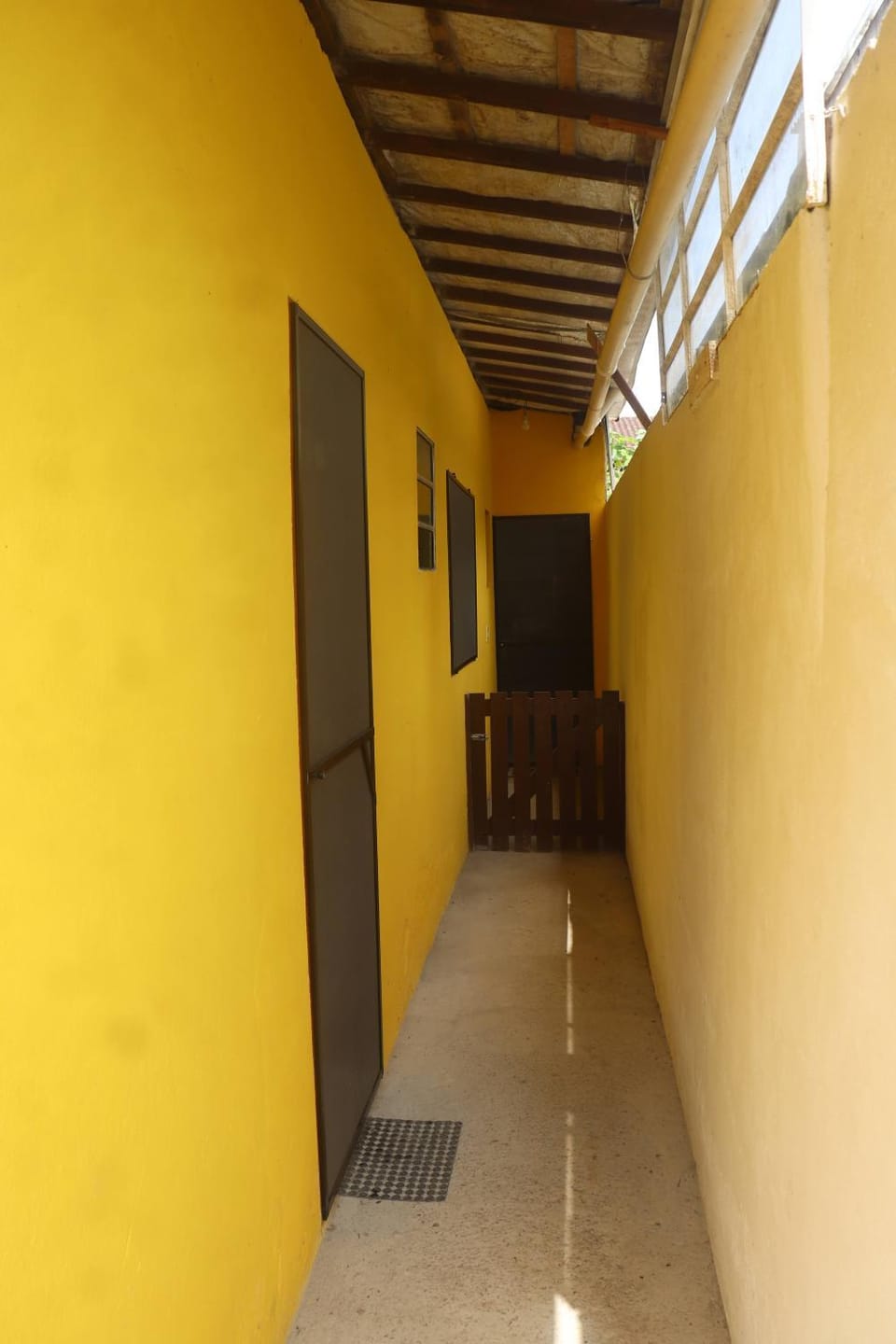 Casa dos Rocha em Ubatuba - Kitnet Amarela Apartment in Ubatuba