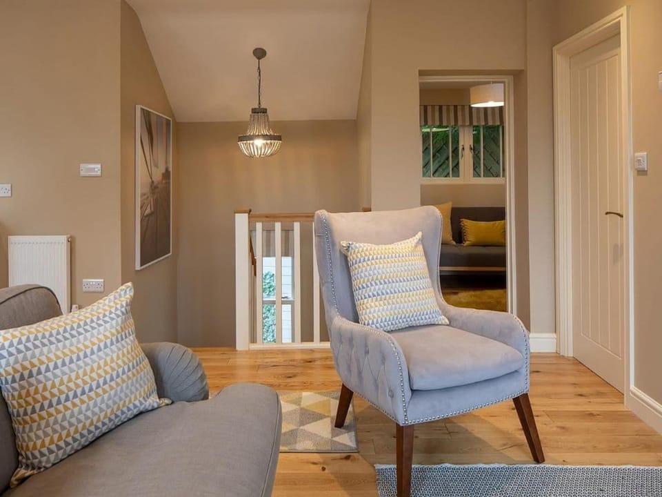 Frebus House House in Dartmouth