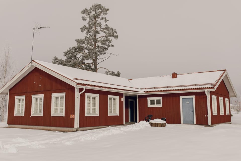 Communal lounge/ TV room, Day, Winter, Communal kitchen, On site, Facility for disabled guests