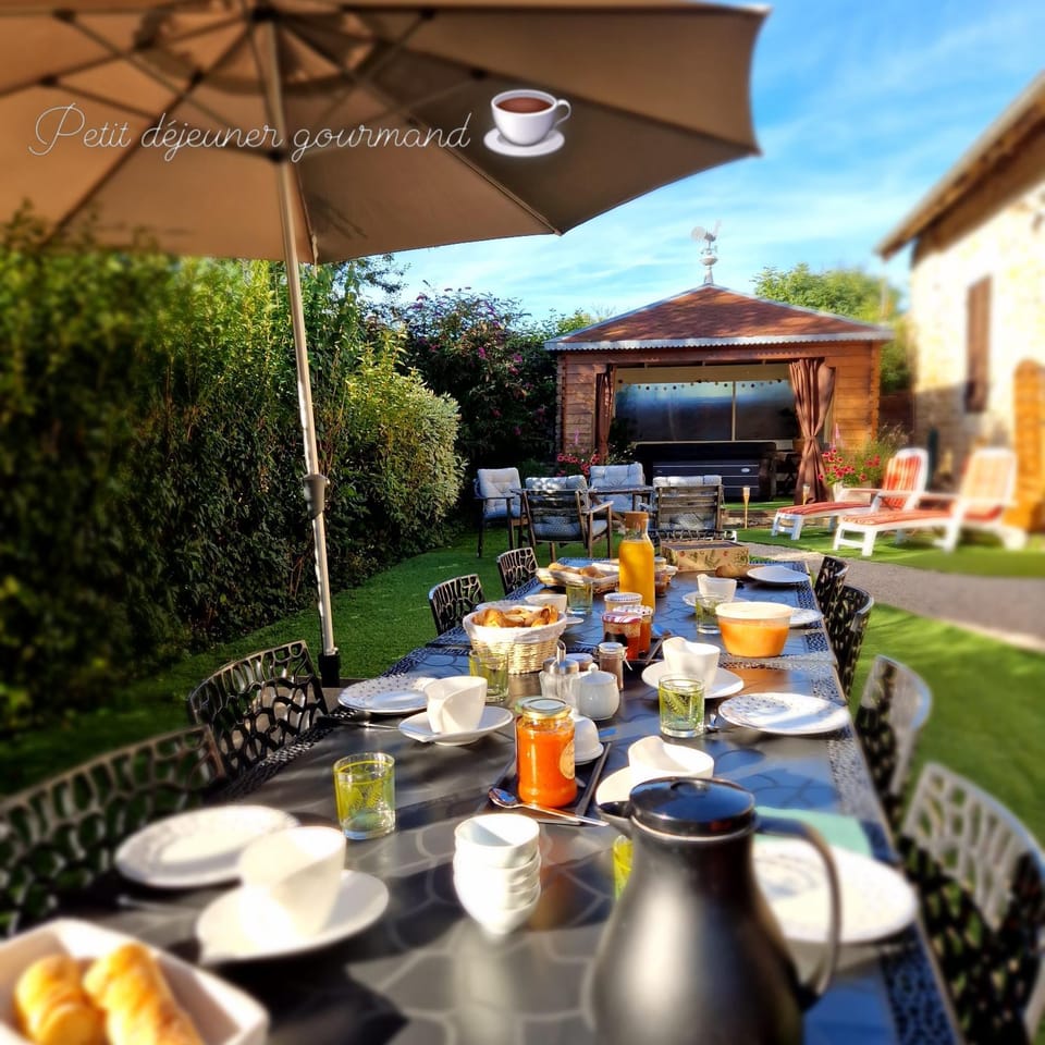 Garden, Breakfast
