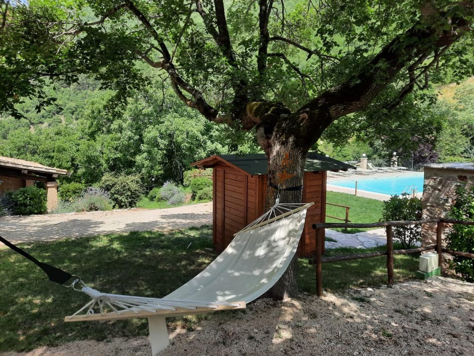Castello di Acera Farm Stay in Umbria