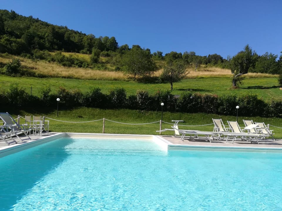 Castello di Acera Farm Stay in Umbria
