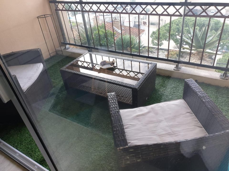 Patio, Balcony/Terrace