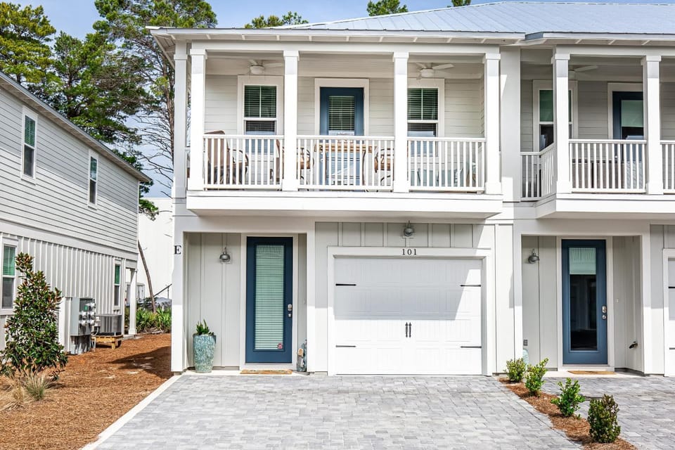 Inn to the Mystic House in South Walton County