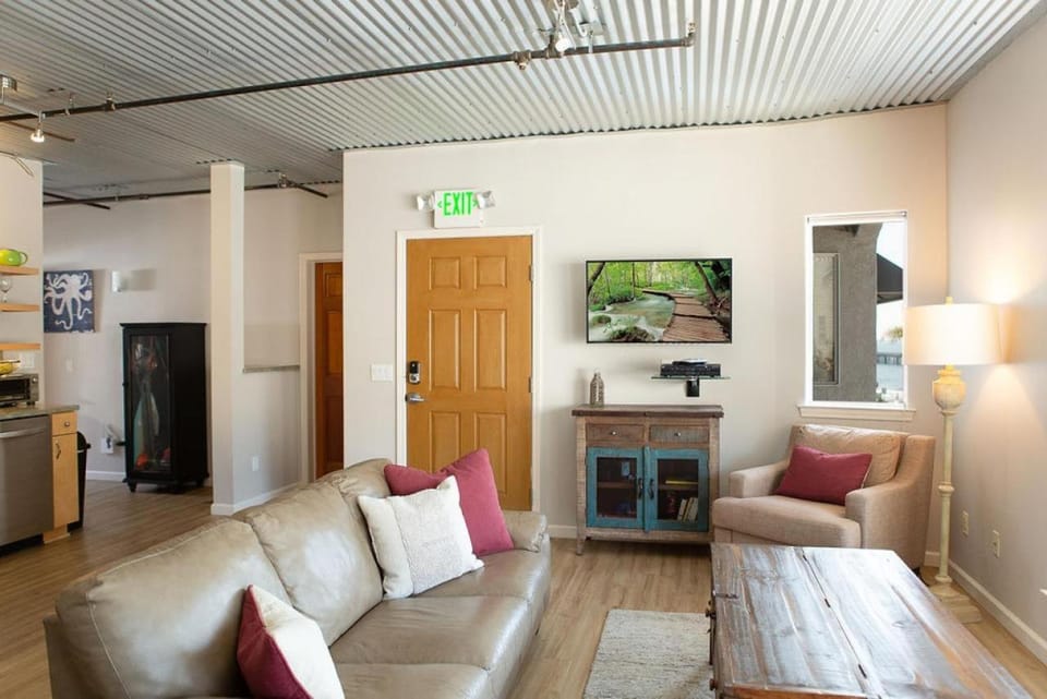 90 San Luis Street Unit A Apartment in Avila Beach
