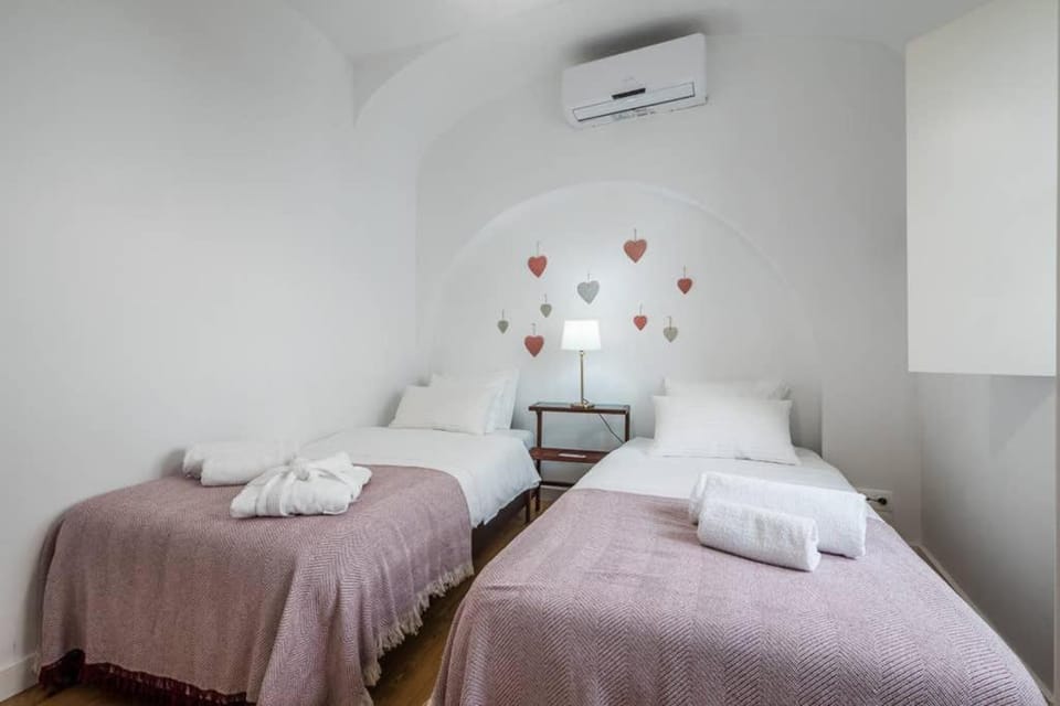 Home in one of Évora´s most historical squares House in Evora