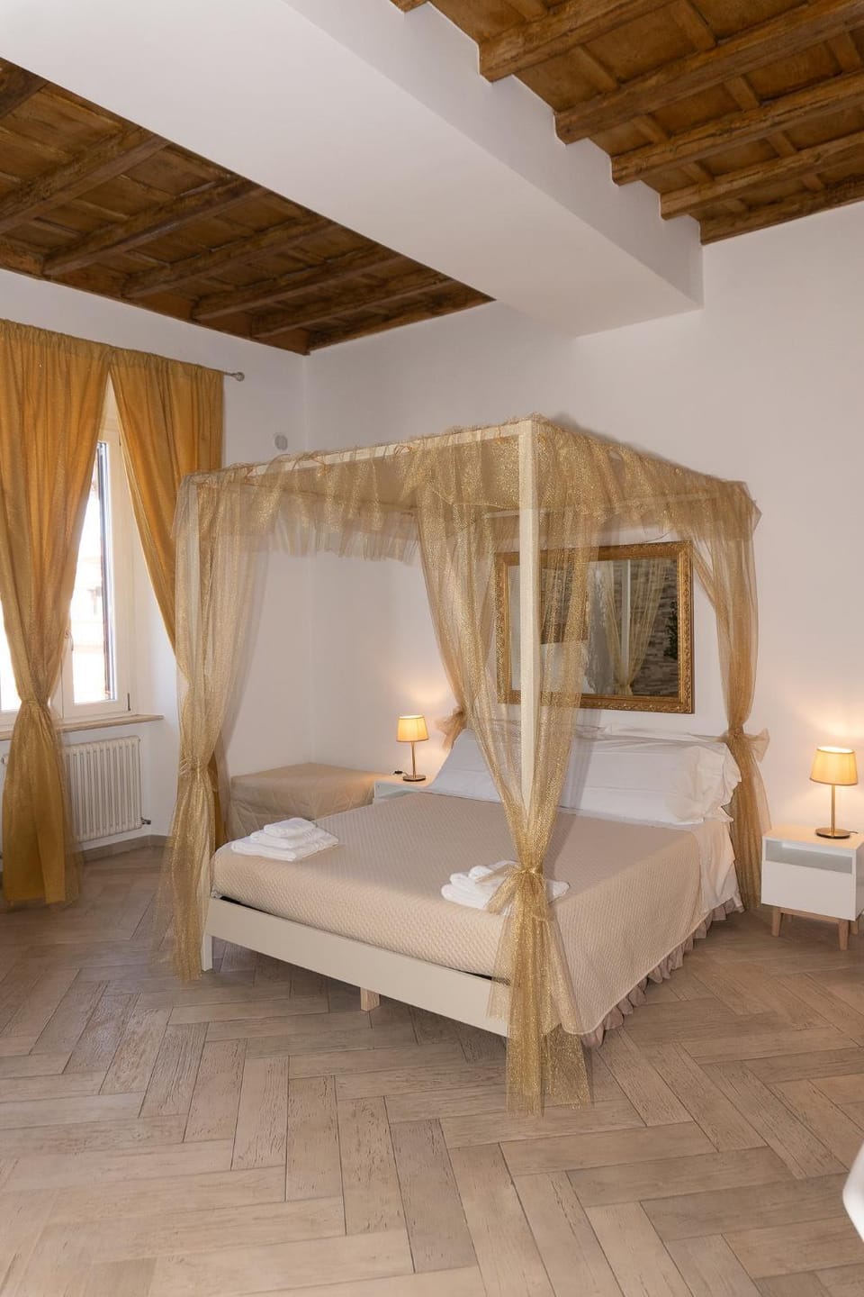 Le Boutique Luxury Rooms diffused in historical center Bed and Breakfast in Fiumicino