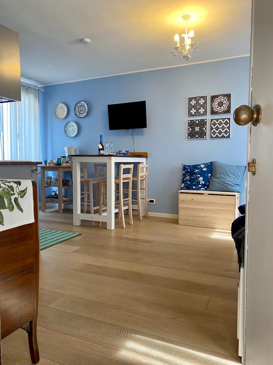 TV and multimedia, Kitchen or kitchenette, Living room, Dining area