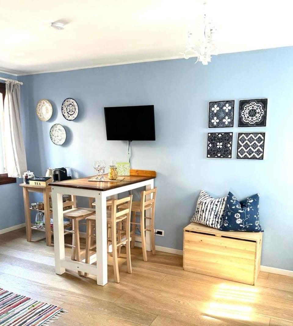 Living room, kitchen