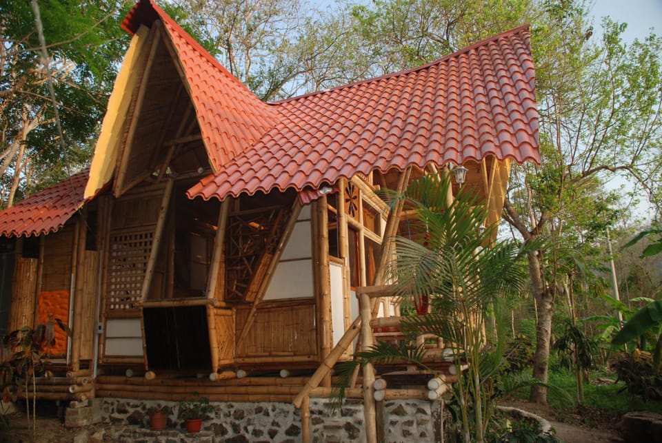 Río Muchacho Organic Farm Nature lodge in Manabí Province