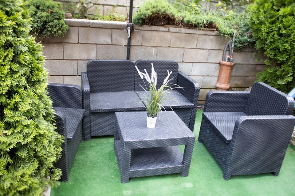 Patio, Seating area