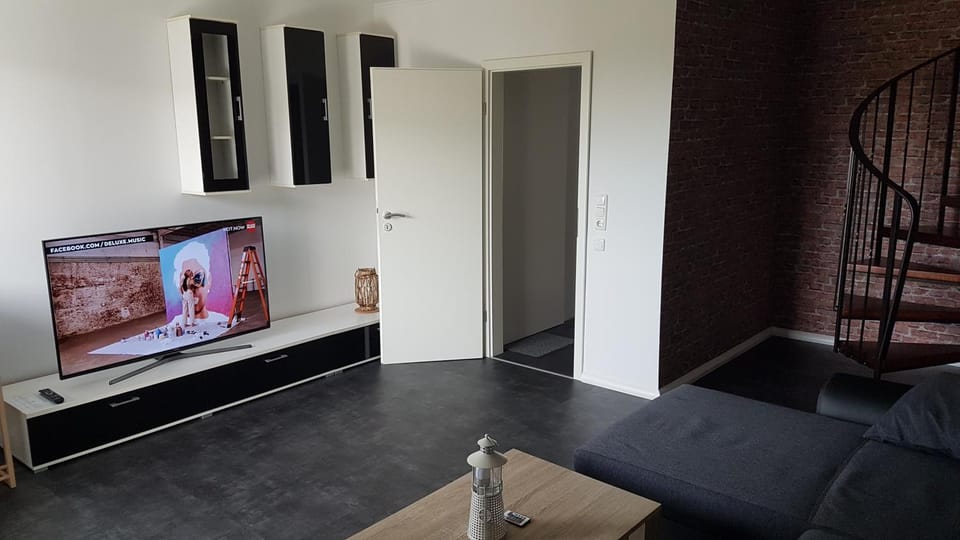 TV and multimedia, Living room