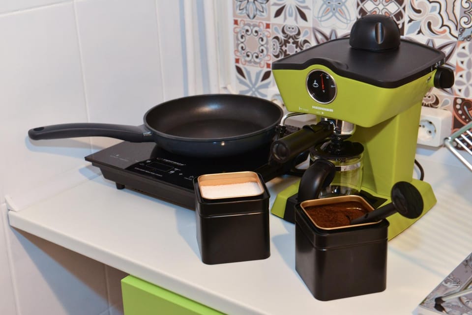 Coffee/tea facilities, Kitchen or kitchenette