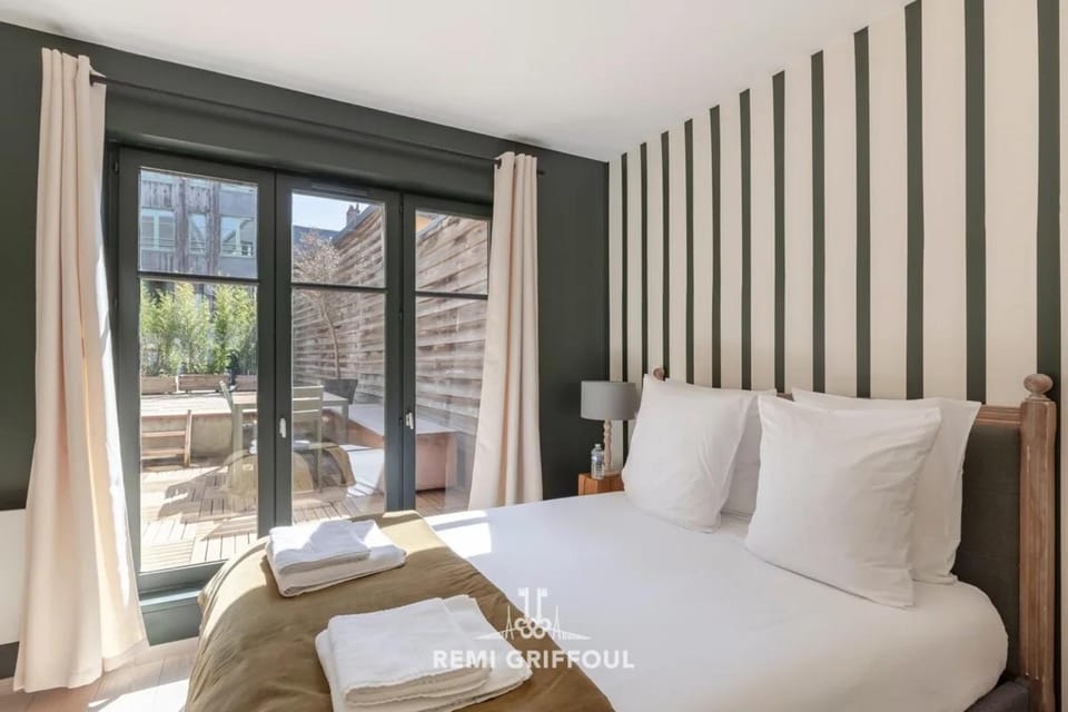 La Terrasse de Pom Cozy Comfort City Center 2 Guests Apartment in Honfleur