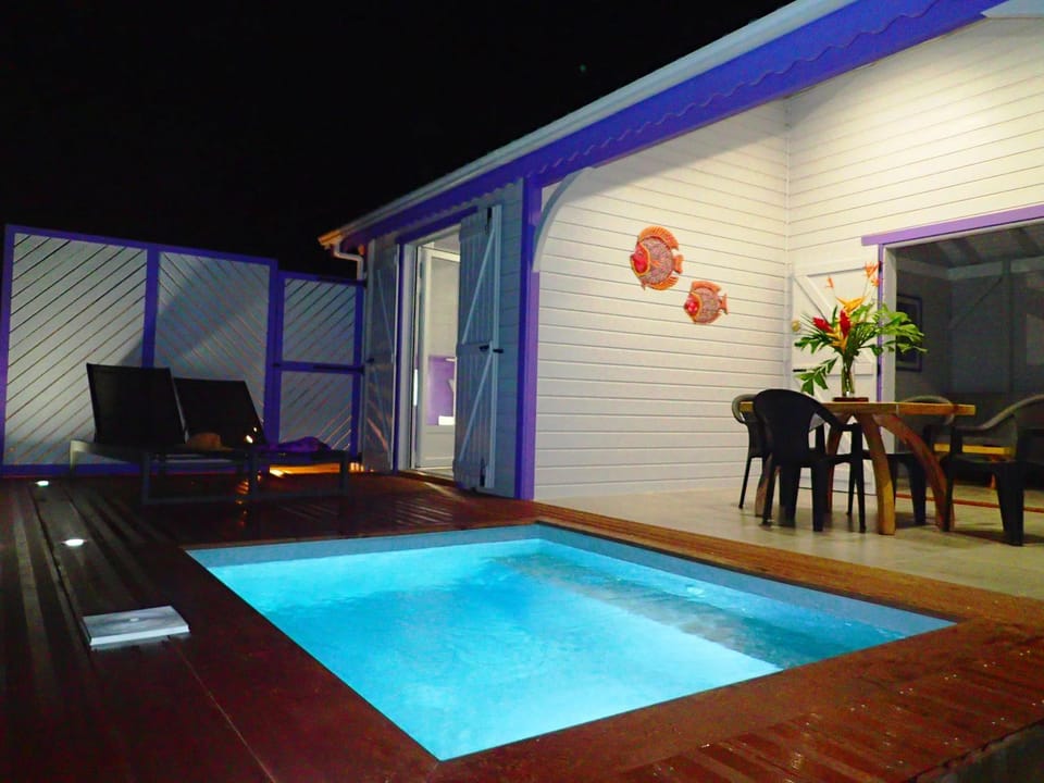 Patio, Garden view, Swimming pool, Swimming pool