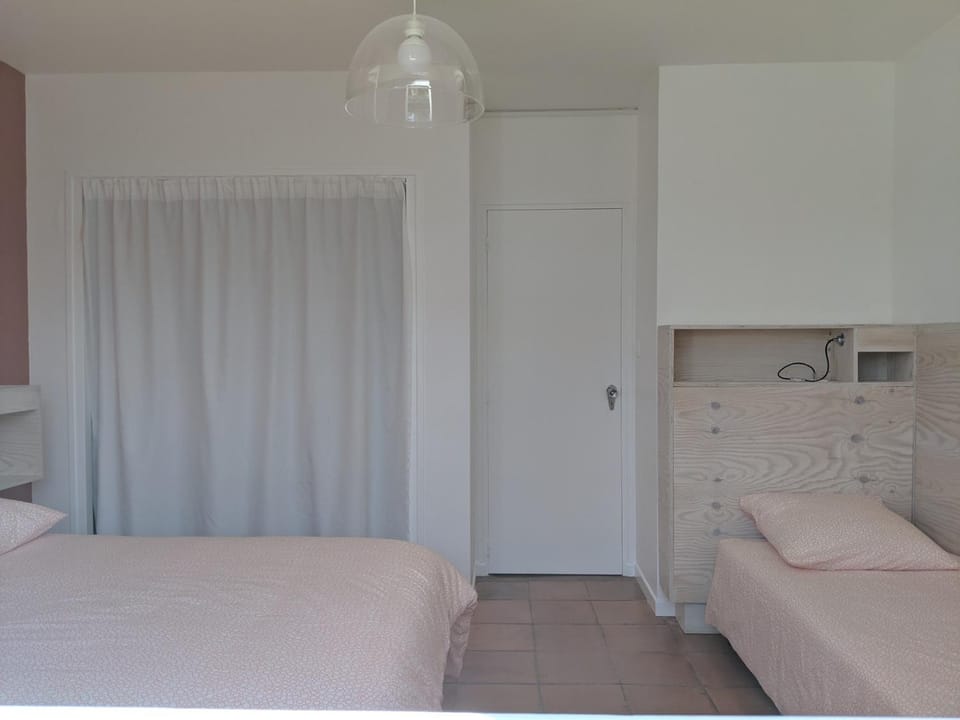 Maison 3* à Hendaye, proche plage et commerces, jardin privé, parfait pour familles et amis - FR-1-239-492 House in Hendaye