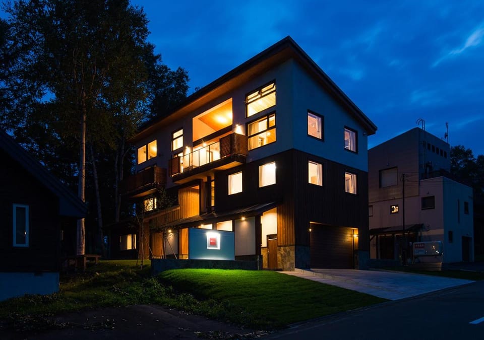 Property building, Facade/entrance, Sunset