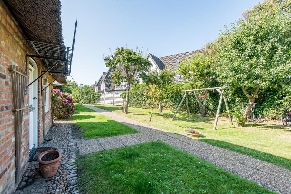 Friesenhaus Kaeptn Hahn Hausteil 05 House in Westerland