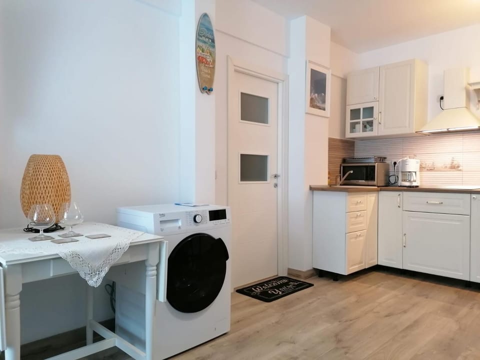 ☆Casin Studio Flat☆5 min to Beach☆Netflix☆A/C☆ Apartment in Constanta