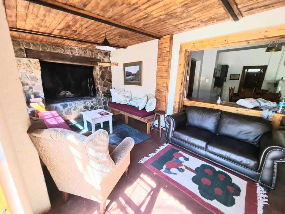 Skye High House & Cottage House in South Africa