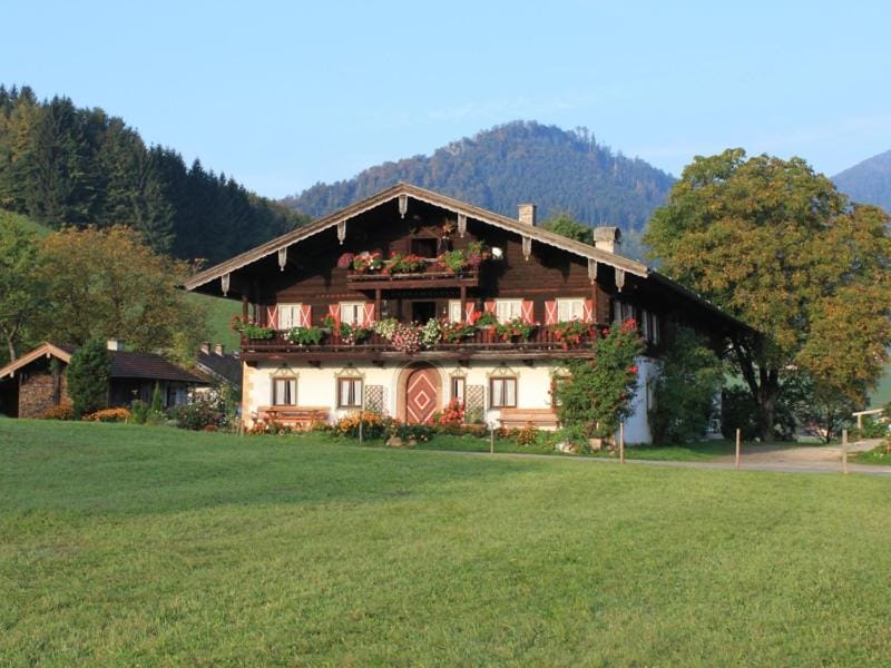 Haus Matzl inkl. Chiemgaukarte Bed and Breakfast in Ruhpolding