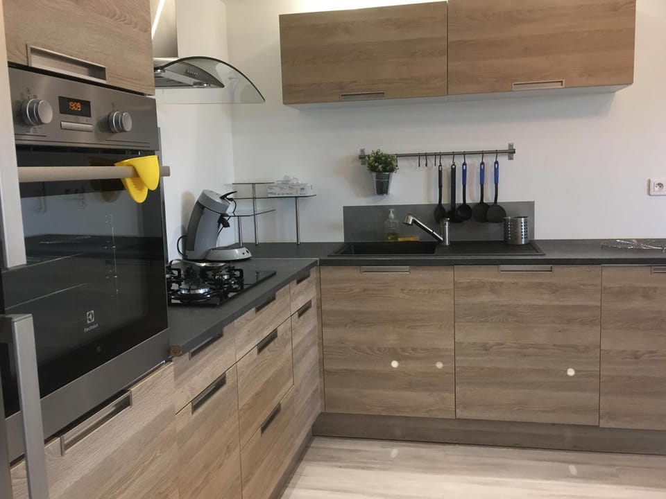 Coffee/tea facilities, Kitchen or kitchenette