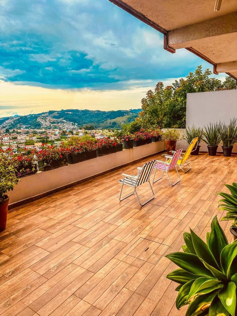 Patio, Day, Natural landscape, View (from property/room), Balcony/Terrace