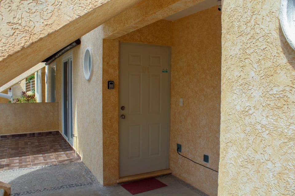 Marina Diamante Planta Baja Apartment in Acapulco