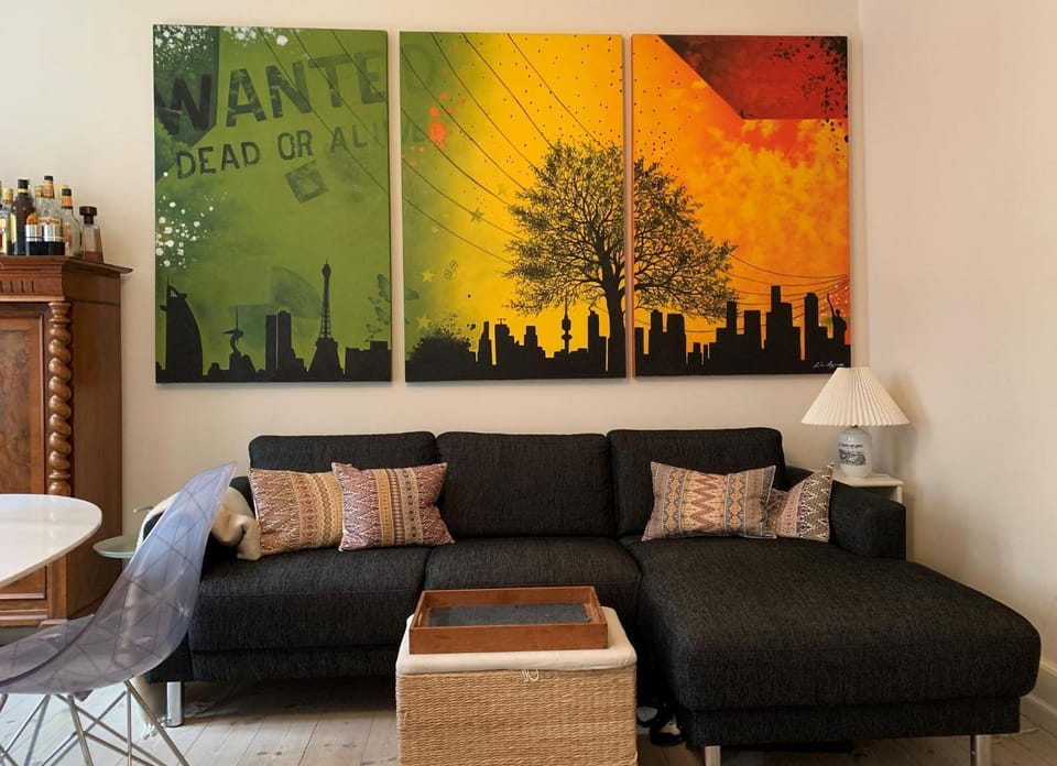 Living room, Dining area