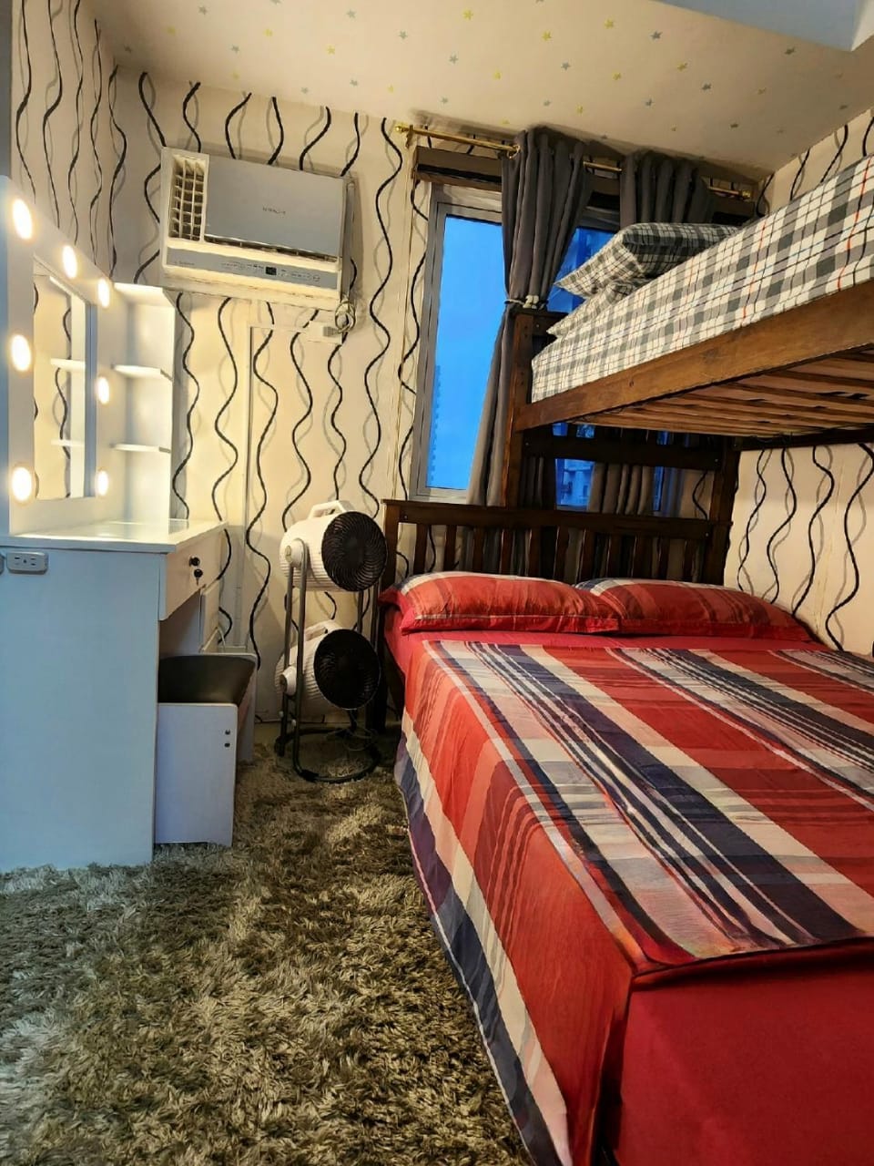 Bed, Bedroom, bunk bed, air conditioner